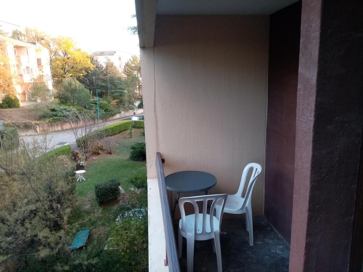 Studio "Le Rigaou" Gréoux-les-Bains Exterior foto